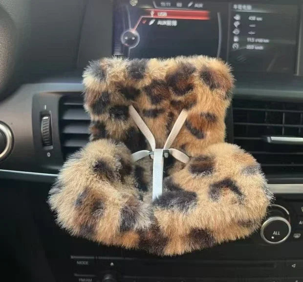 Cosy Plush Car Seat – Labubu Collection